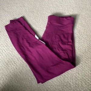 women’s maroon and white nike leggings